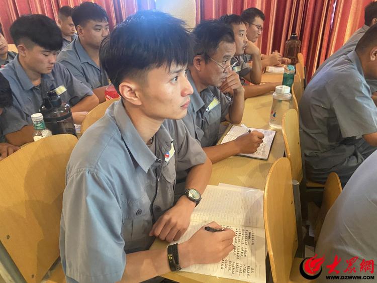 淬炼精兵 闪耀风采 菏泽民生热力“202